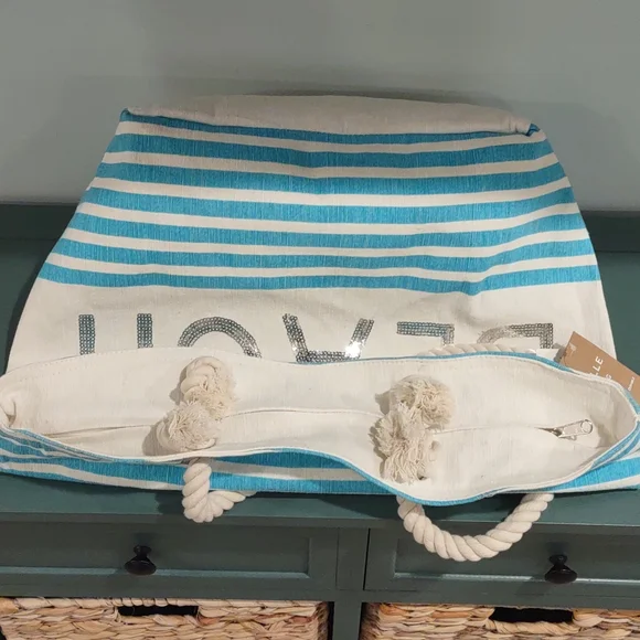 Mabelle Tote Beach Bag NWT - Picture 4 of 6